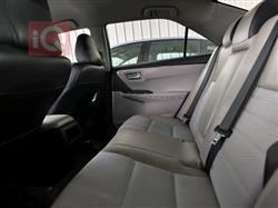 تۆیۆتا کامری